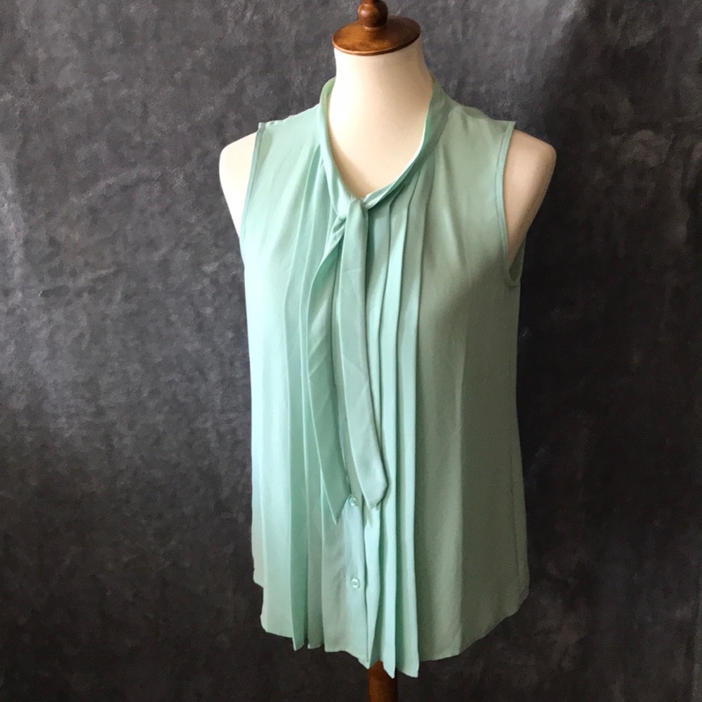 Ann Taylor LOFT Sleeveless Blouse